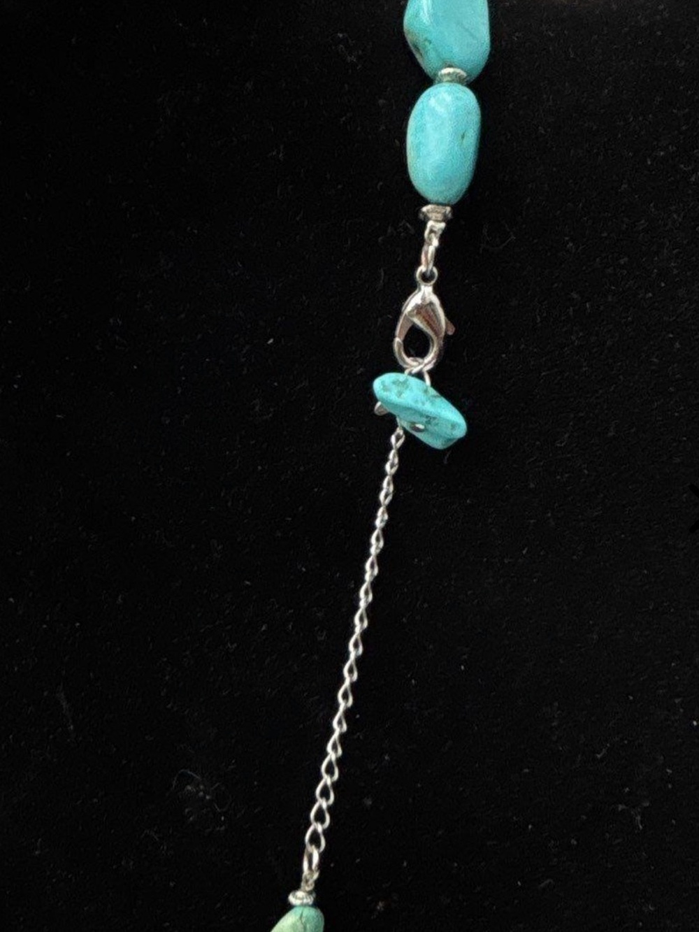 Premier Designs Chunky Magnesite Turquoise Bead Statement Necklace - Picture 6 of 6